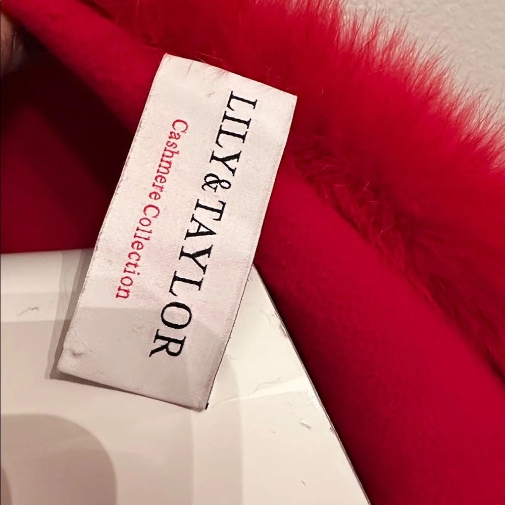 Taylor Vibrant Red Cape with Faux Fur Trim - Picture 2 of 5